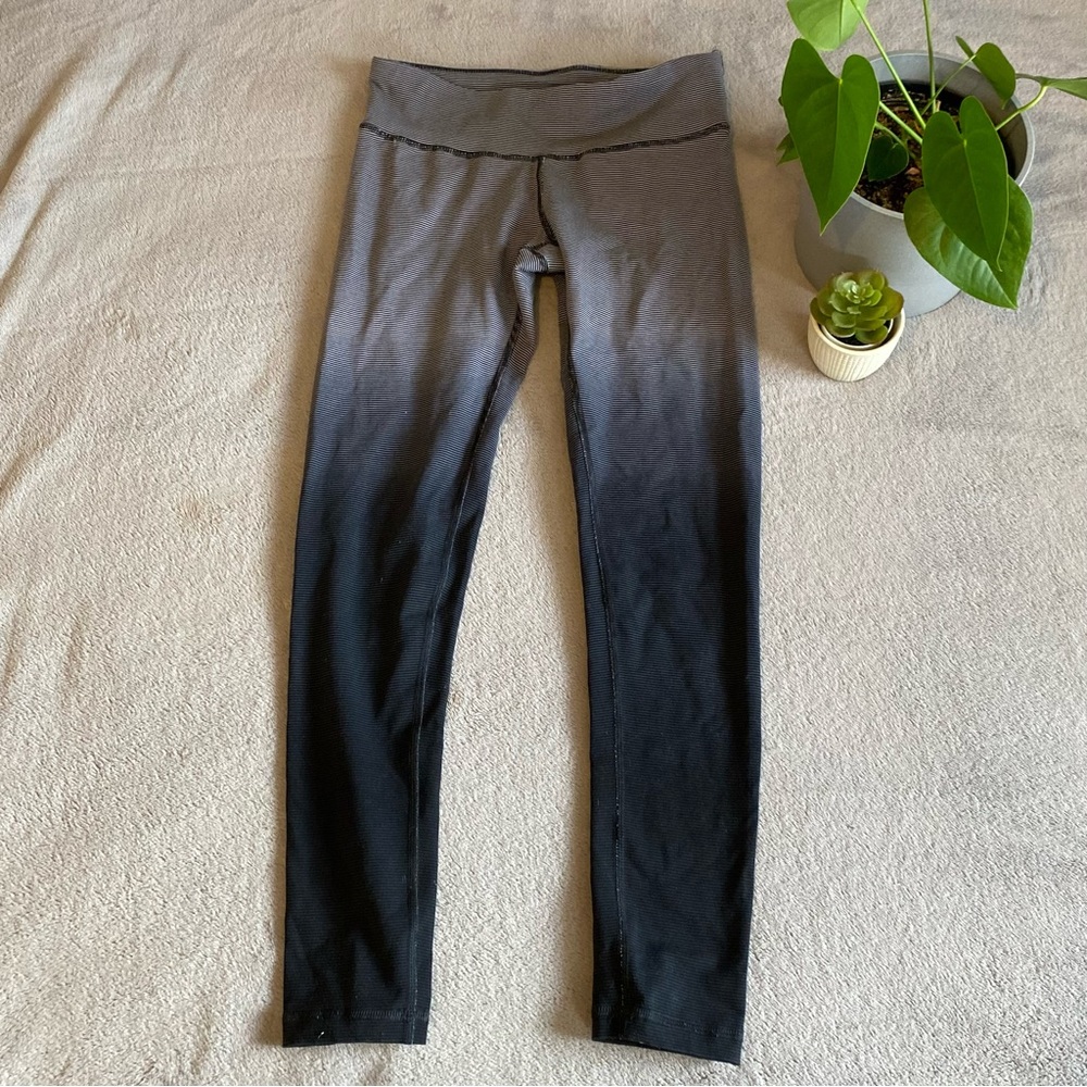 Danskin grey Ombre leggings size small